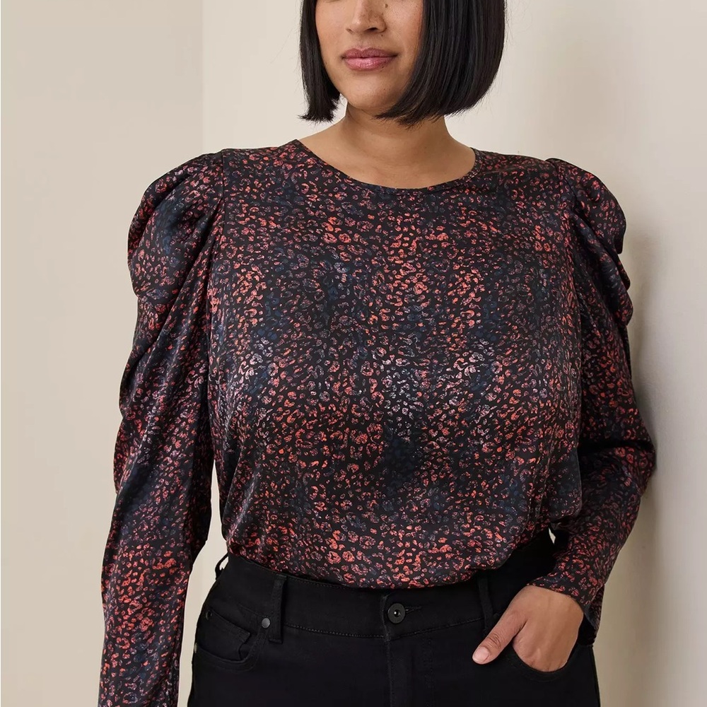 NWT Torrid Black and Red Patterned Puff long sleeve Blouse